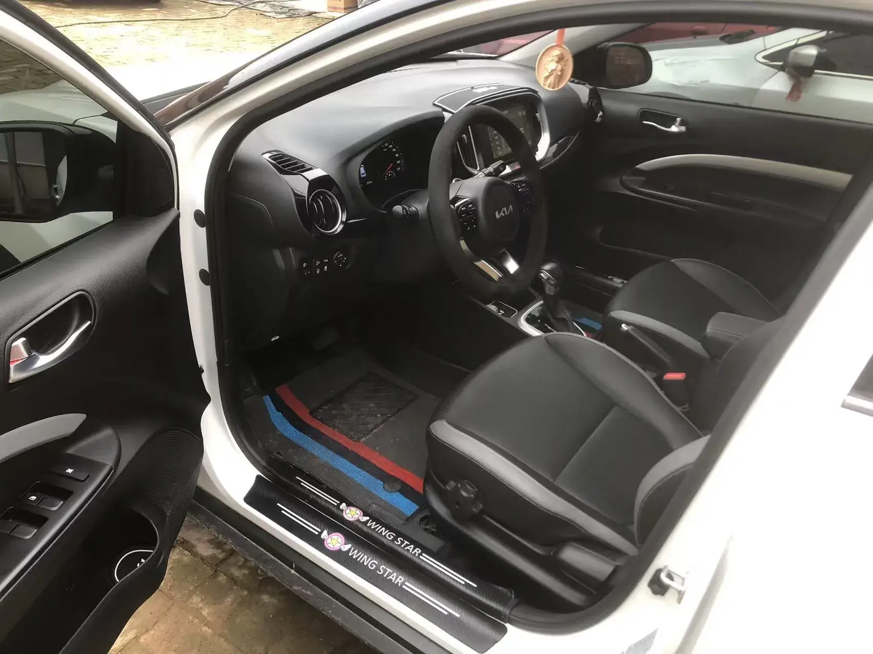 2021 KIA KX1 thumbnail 4