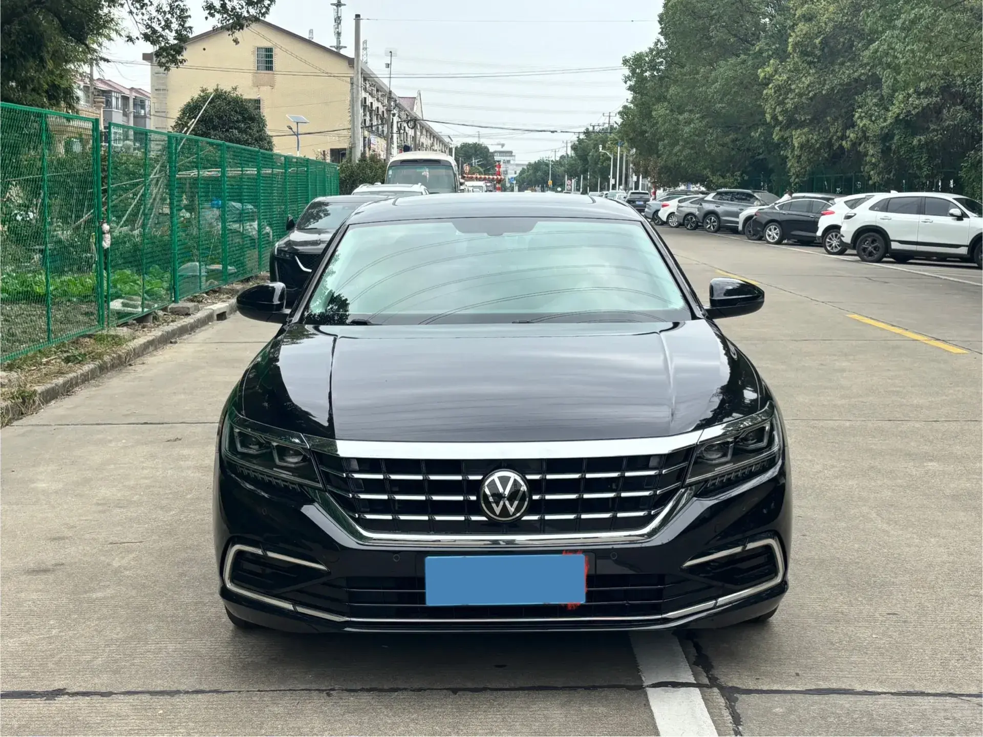 2021 VOLKSWAGEN PASSAT thumbnail 2