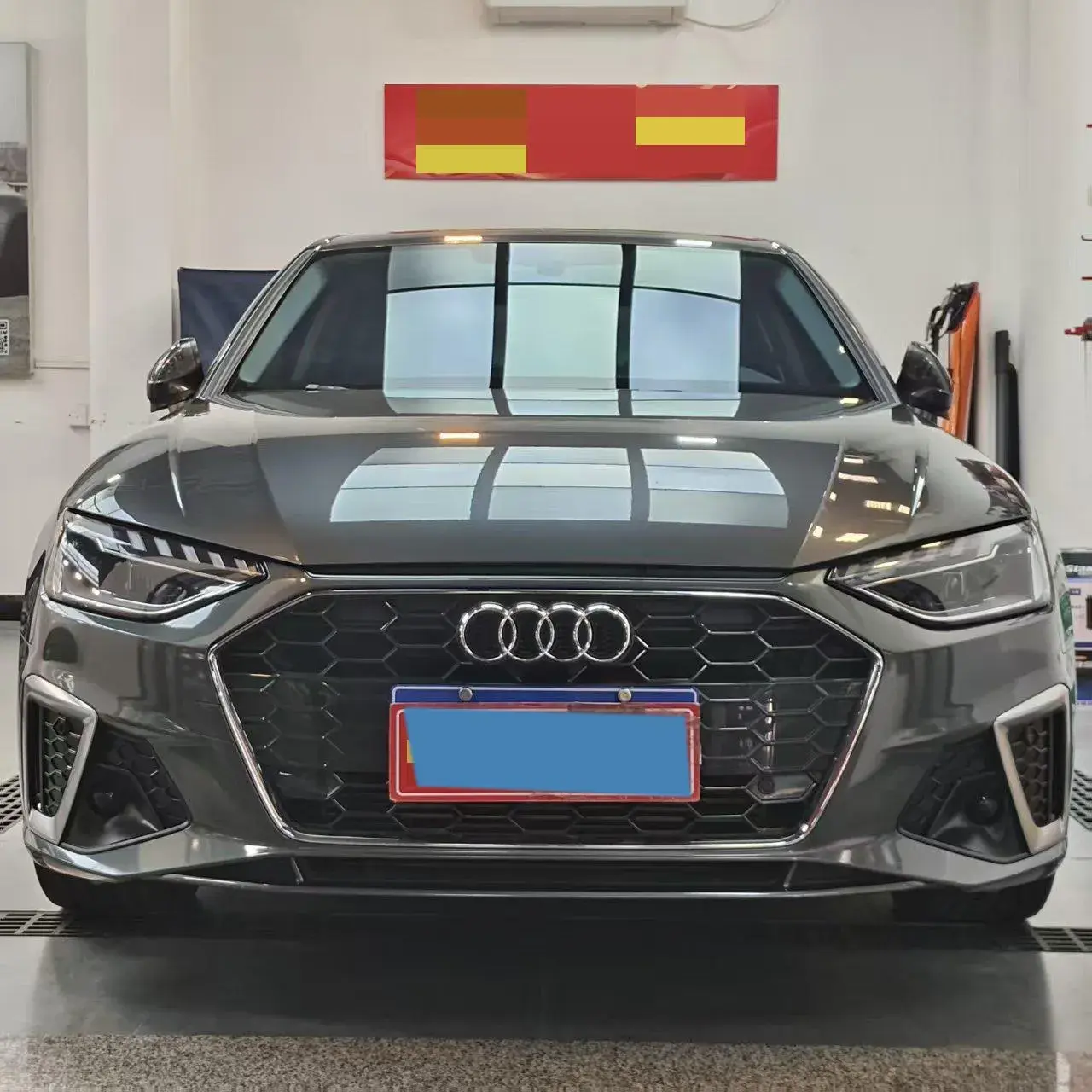 2023 AUDI A4L thumbnail 3