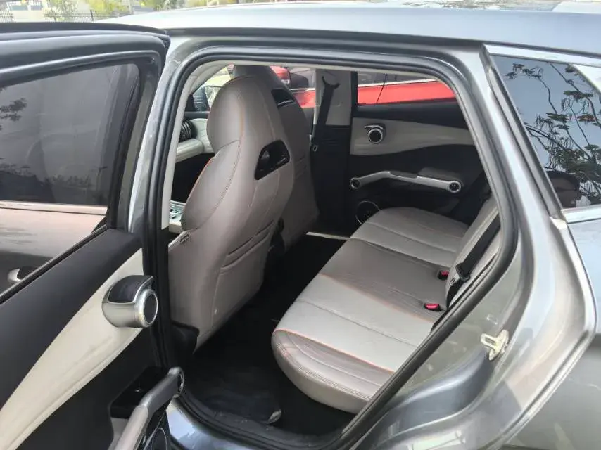 2024 BYD YUAN thumbnail 3