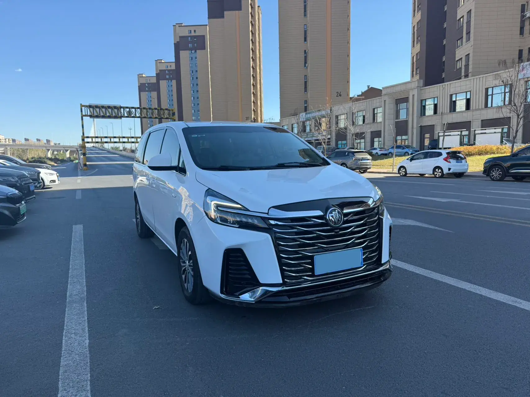 2021 BUICK GL8 thumbnail 3