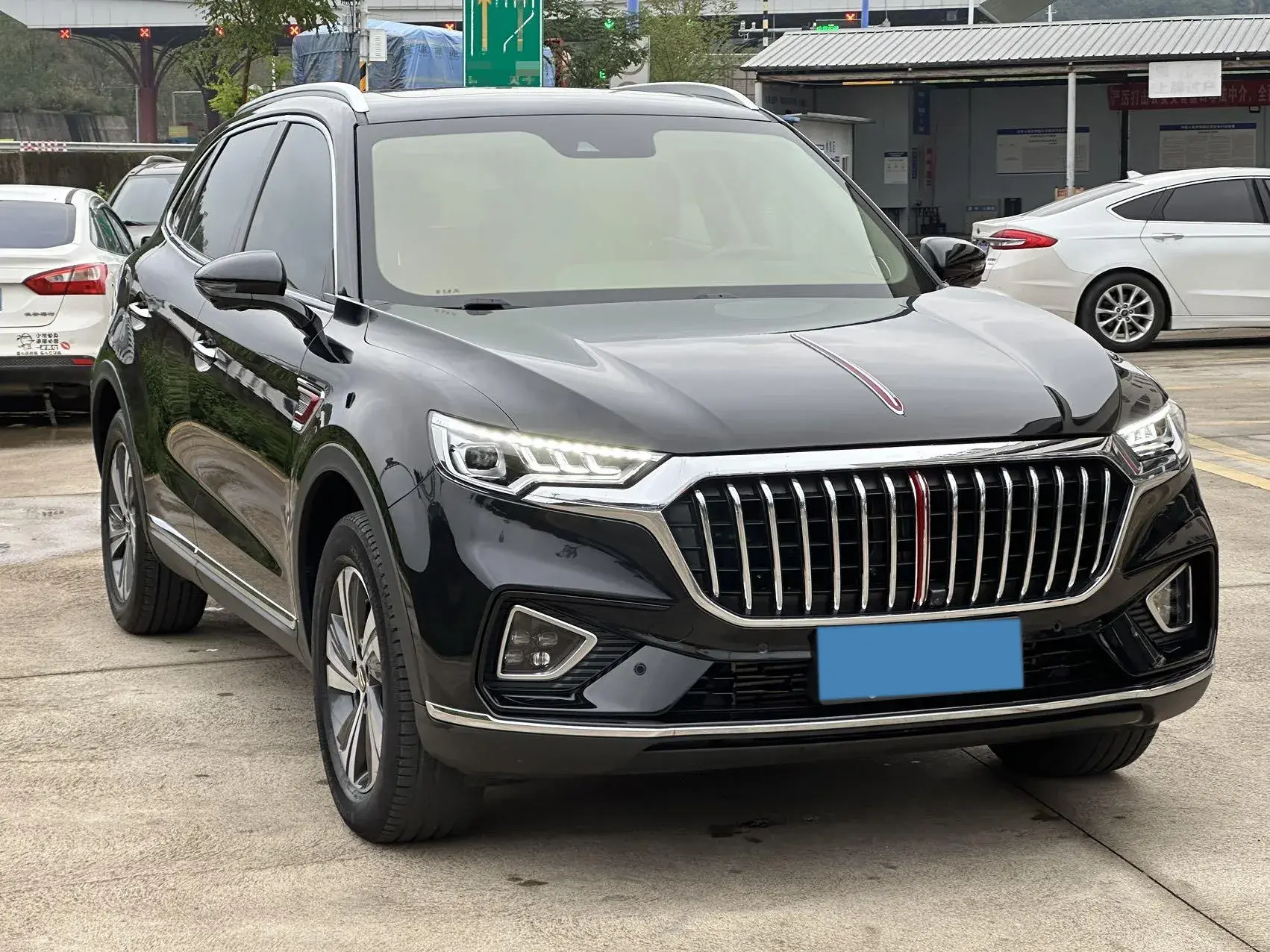 2019 HONGQI HS5 thumbnail 3