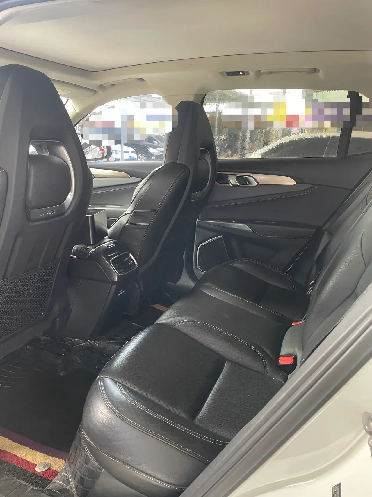 2017 LYNK&CO 01 thumbnail 4