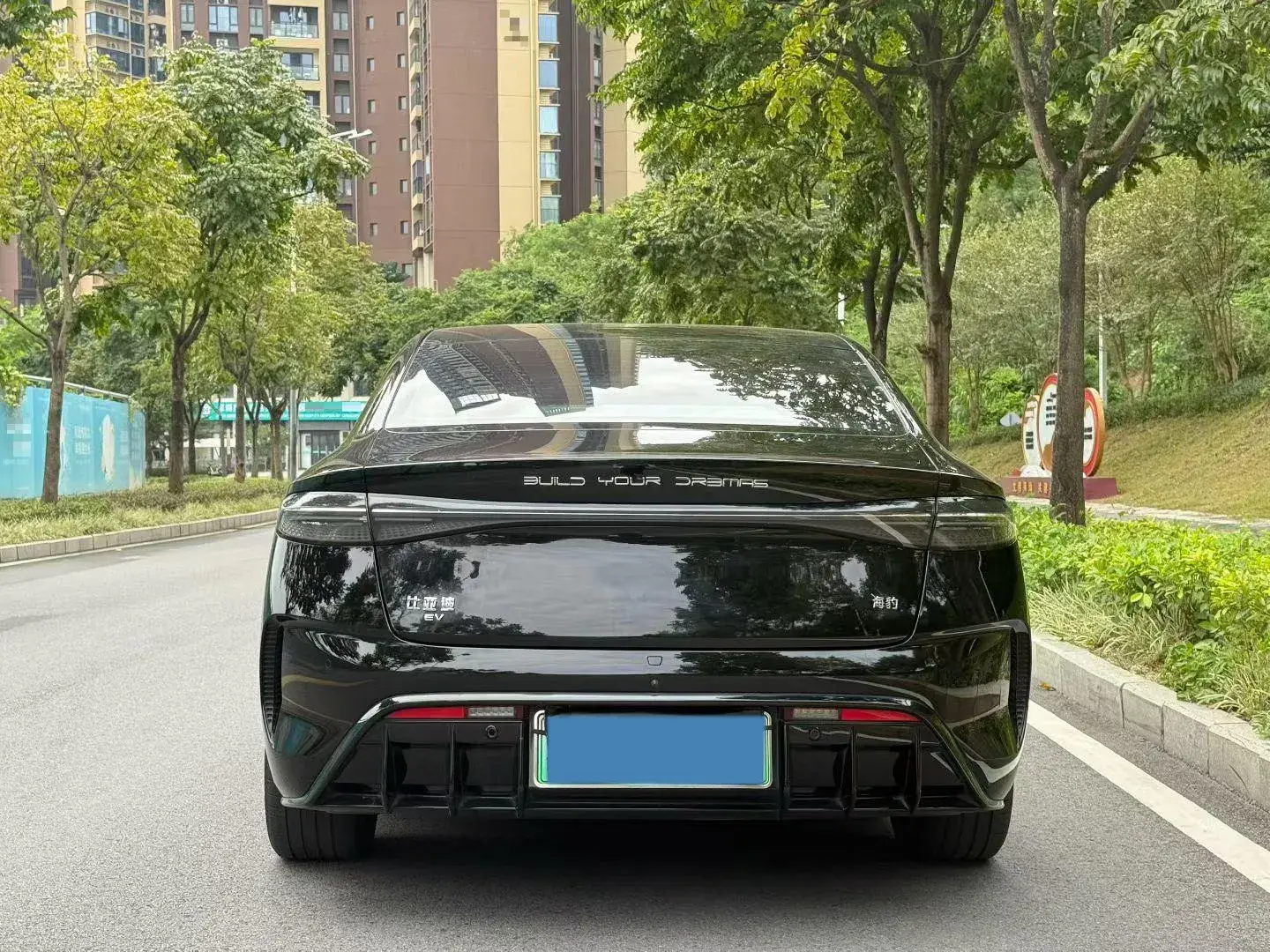 2022 BYD SEAL thumbnail 3