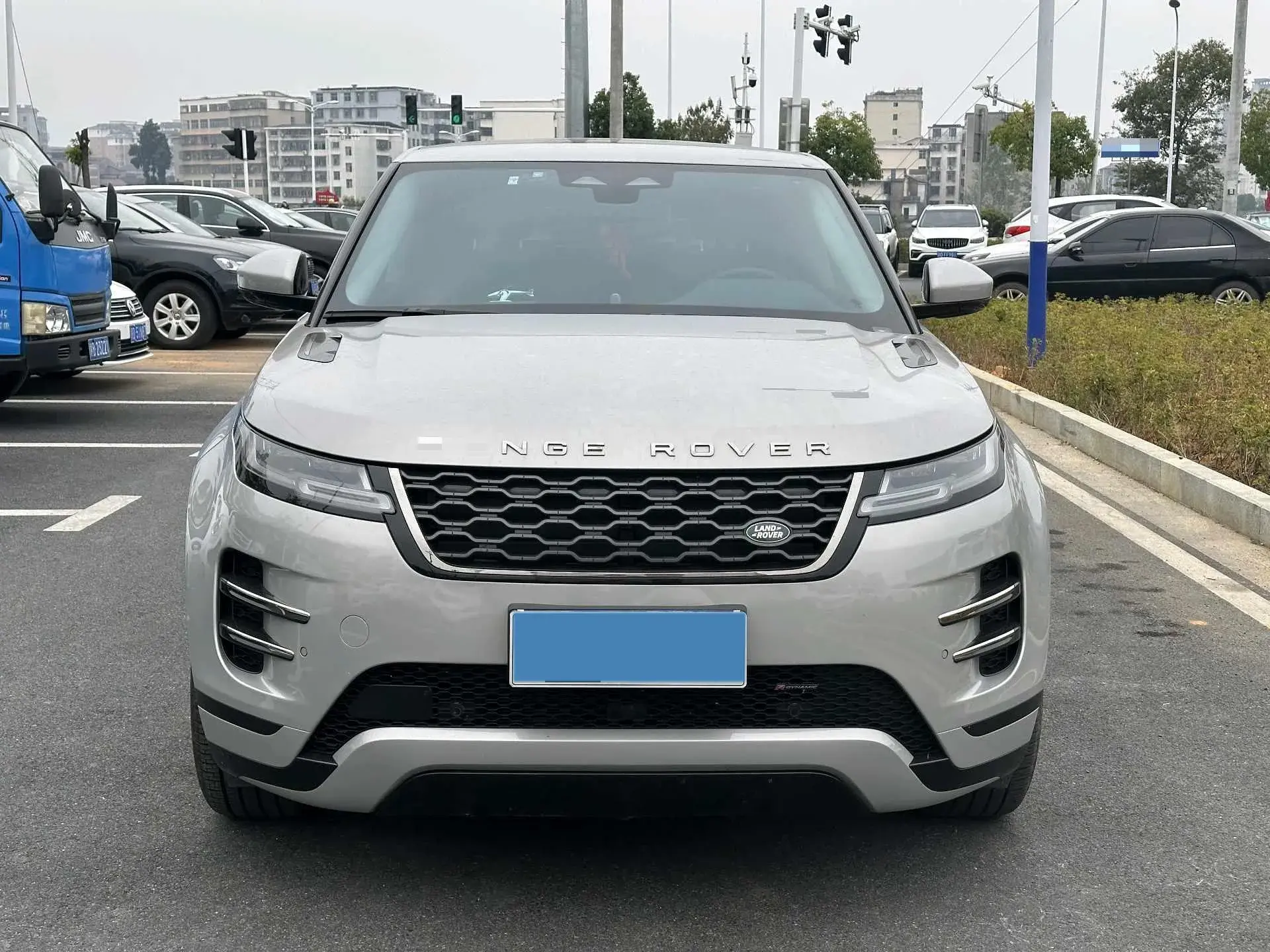 2024 LAND ROVER thumbnail 2