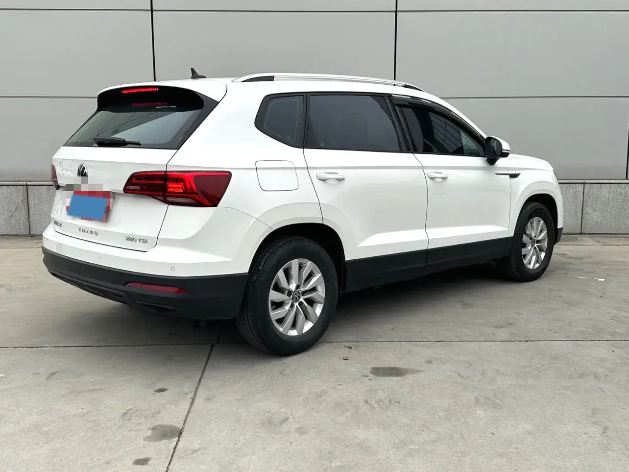 2022 VOLKSWAGEN THARU thumbnail 4