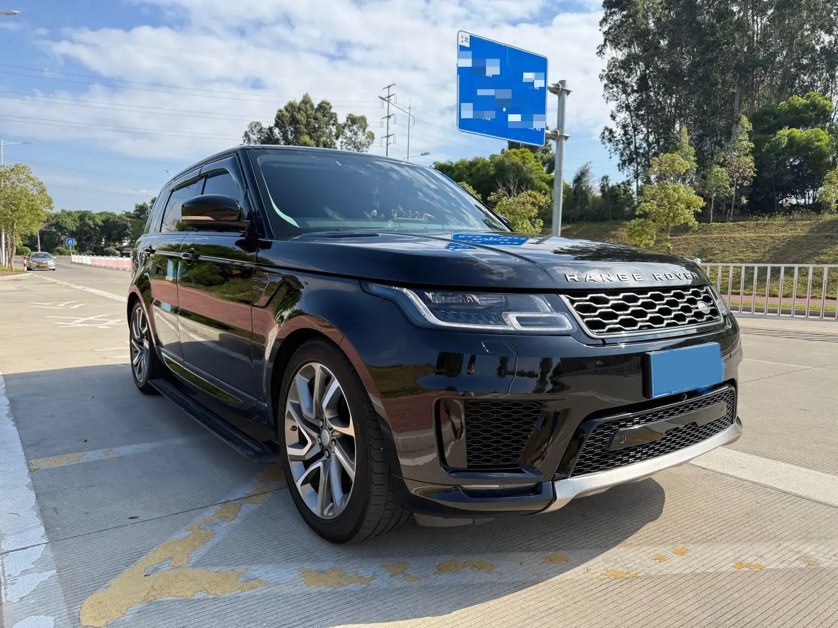 2018 LAND ROVER thumbnail 3