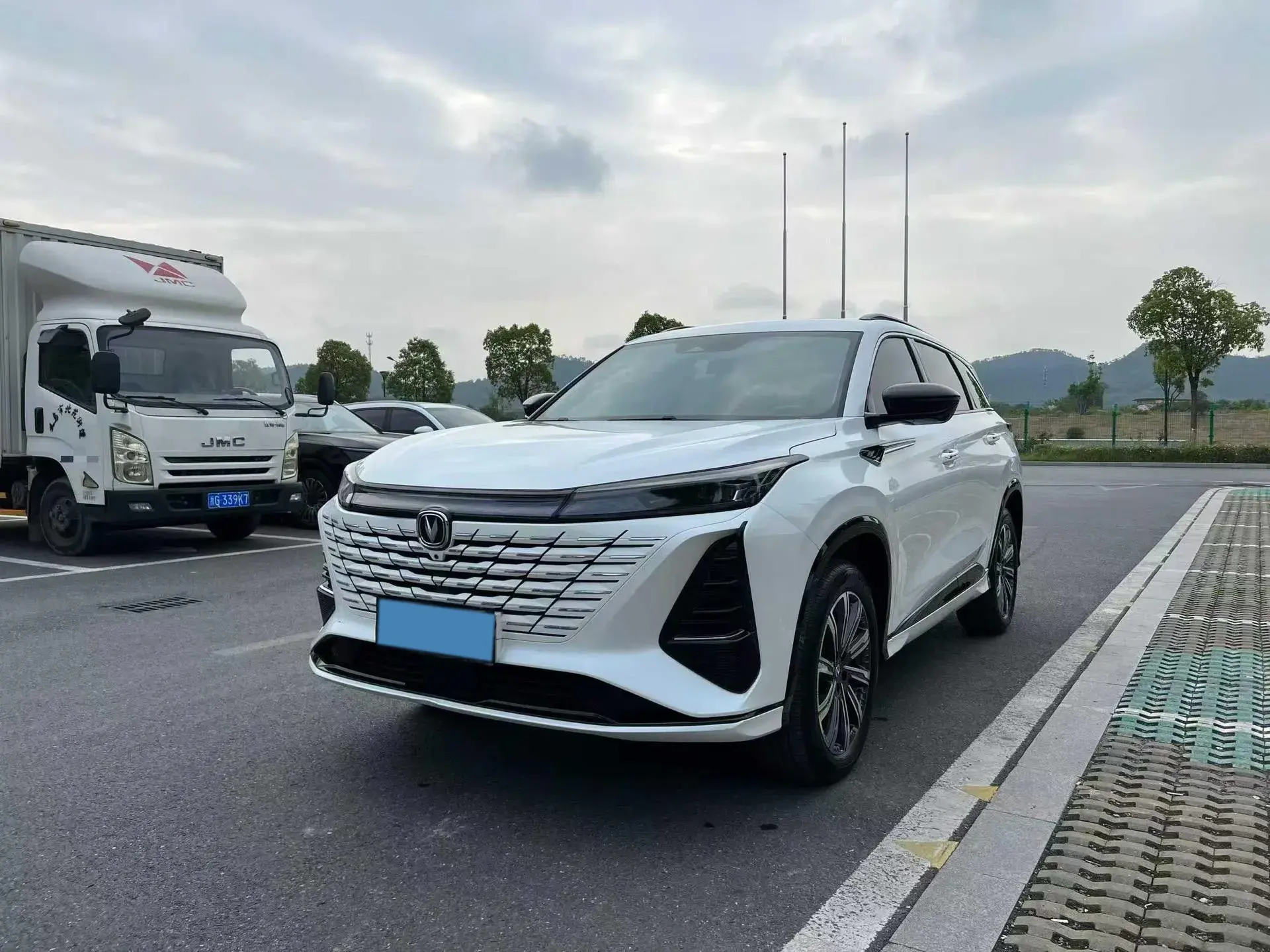 2024 CHANGAN CS75 view 1