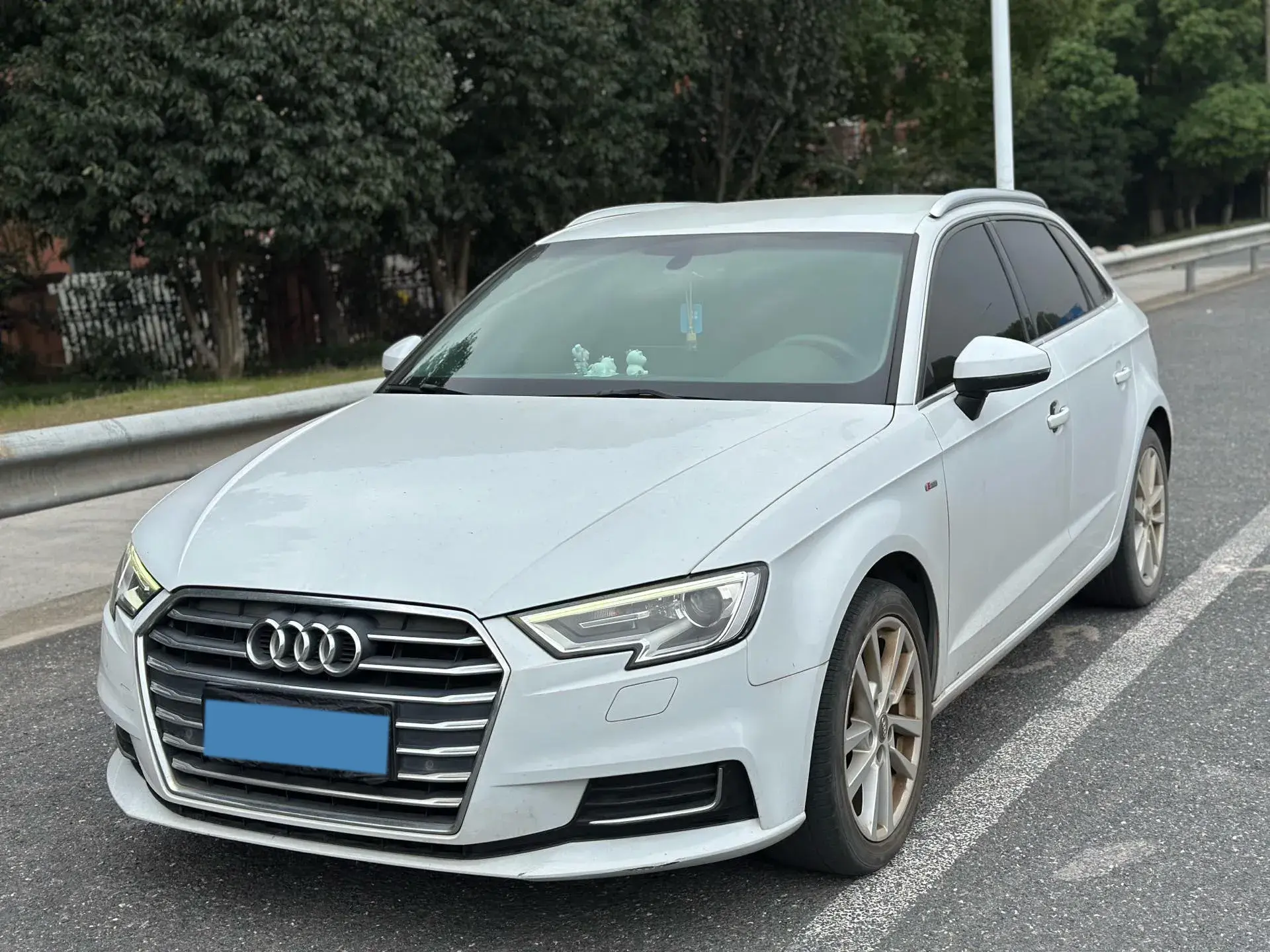 2019 AUDI A3 view 1