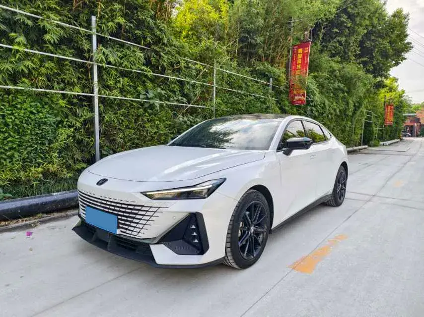 2022 CHANGAN UNI-V view 1