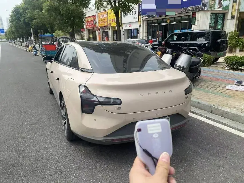 2024 XPENG MONA thumbnail 3