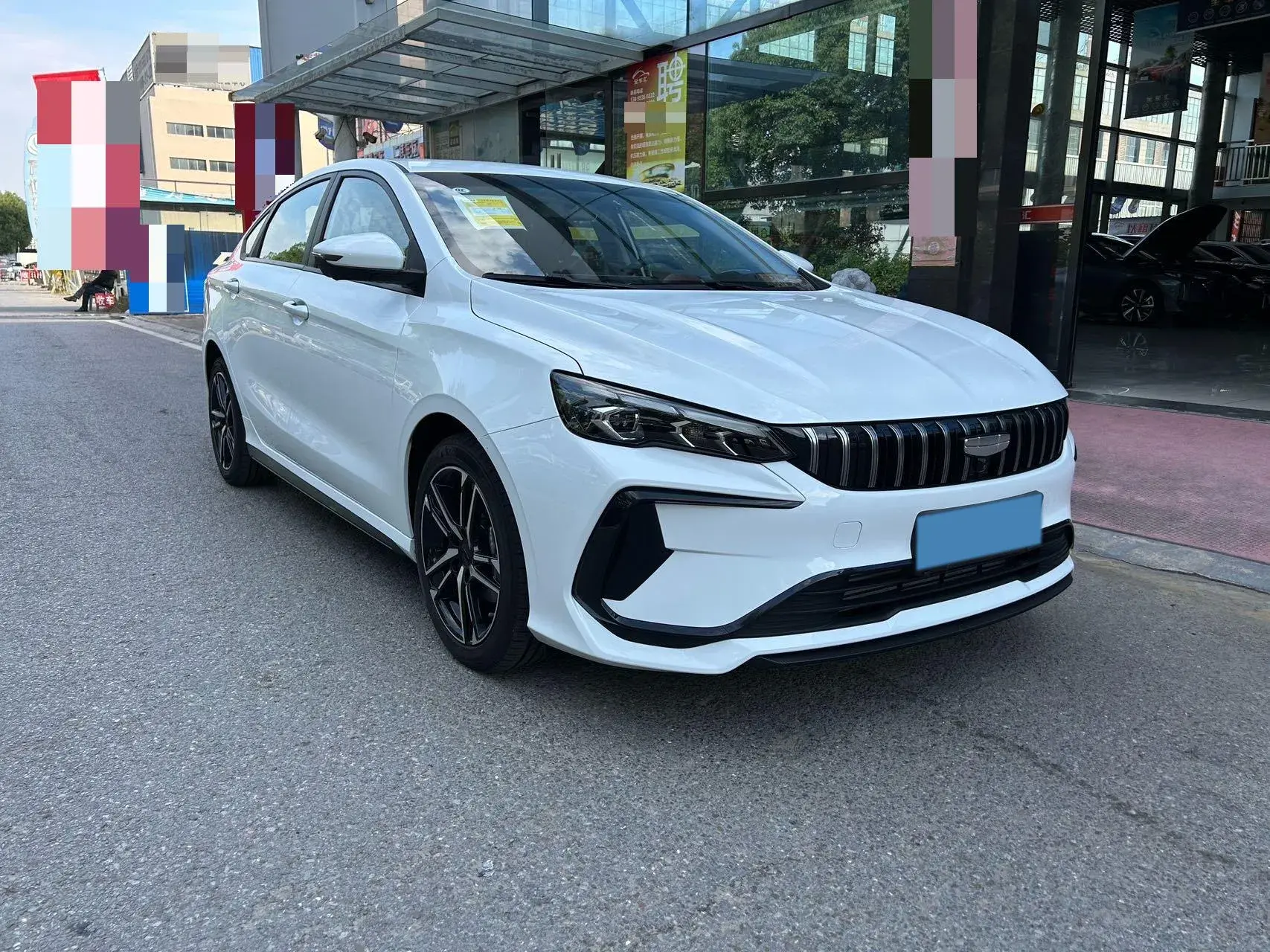 2024 GEELY BINRAY thumbnail 3