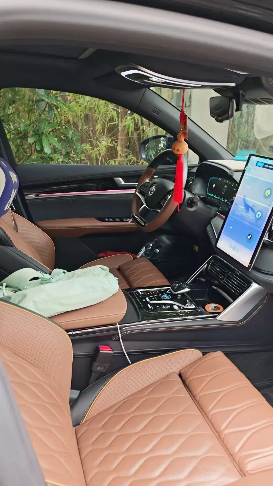 2021 BYD TANG thumbnail 3