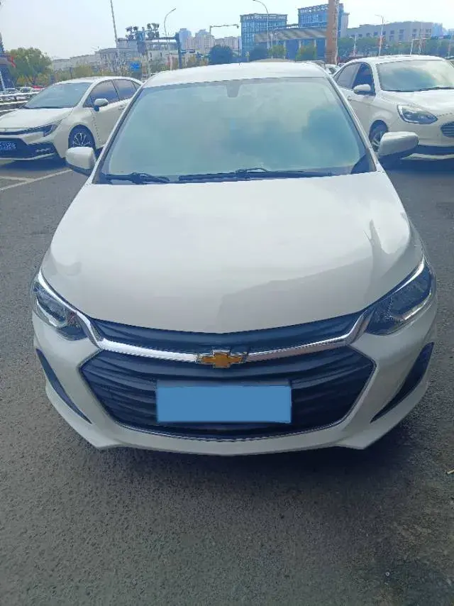 2020 CHEVROLET CAVALIER thumbnail 2