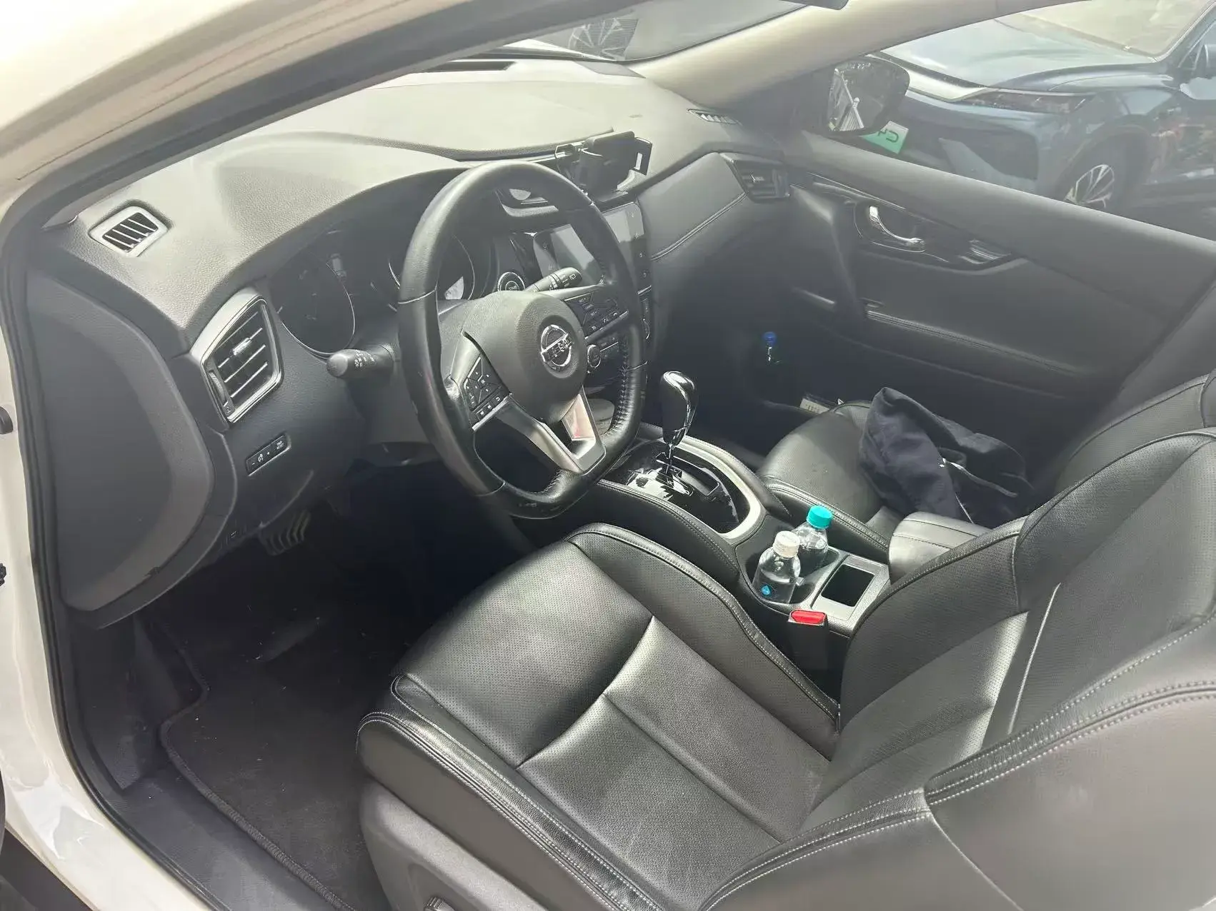 2020 NISSAN X-TRAIL thumbnail 3