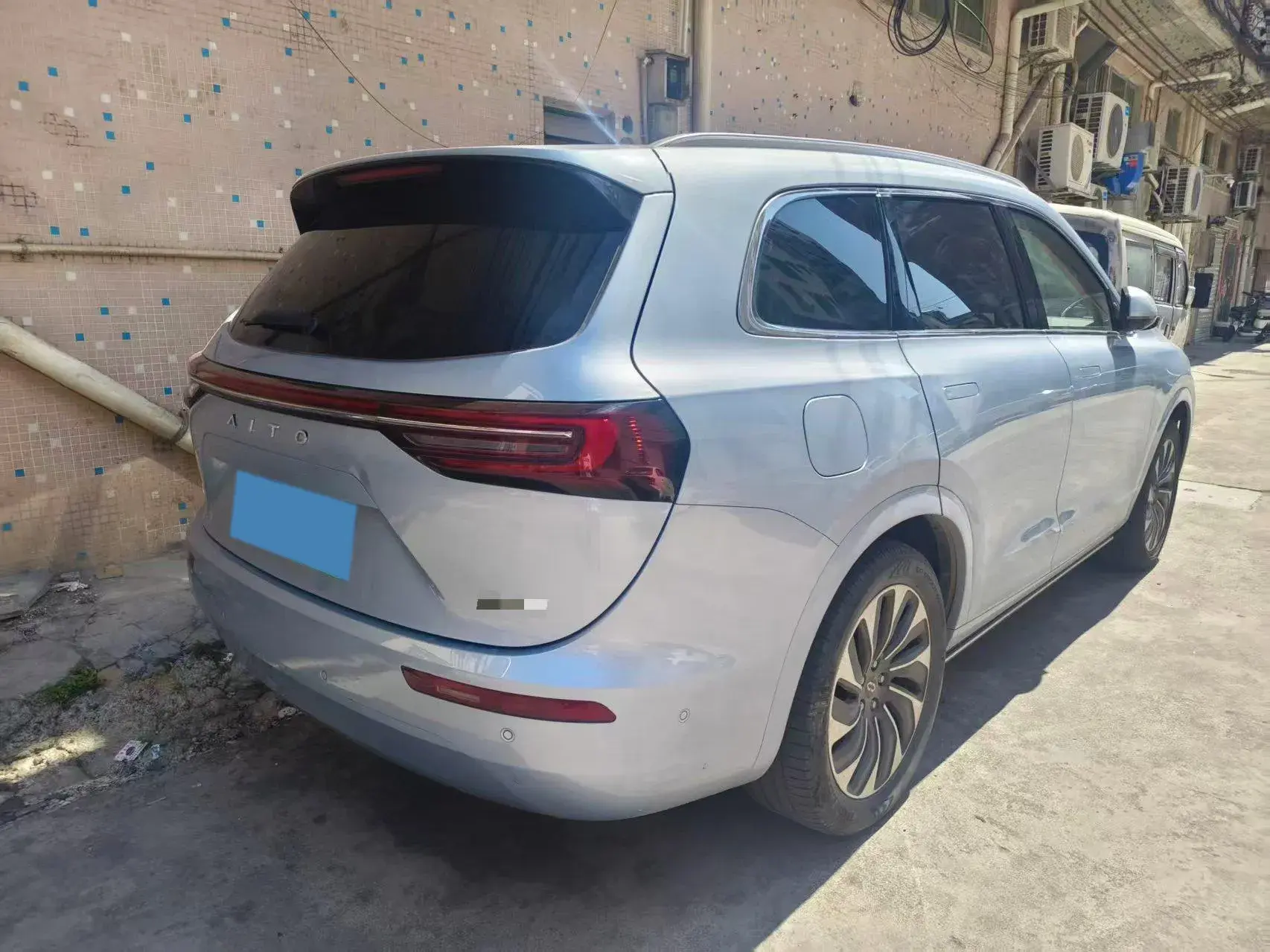 2022 AITO AITO thumbnail 2