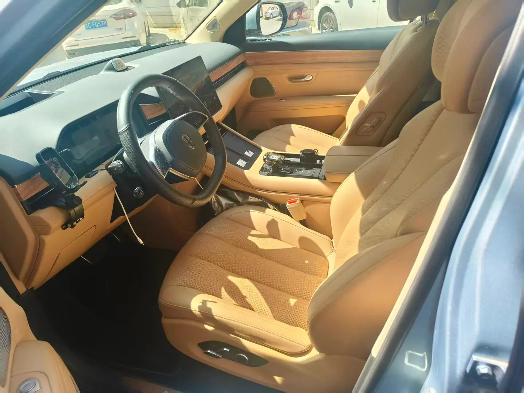 2022 AITO AITO thumbnail 4