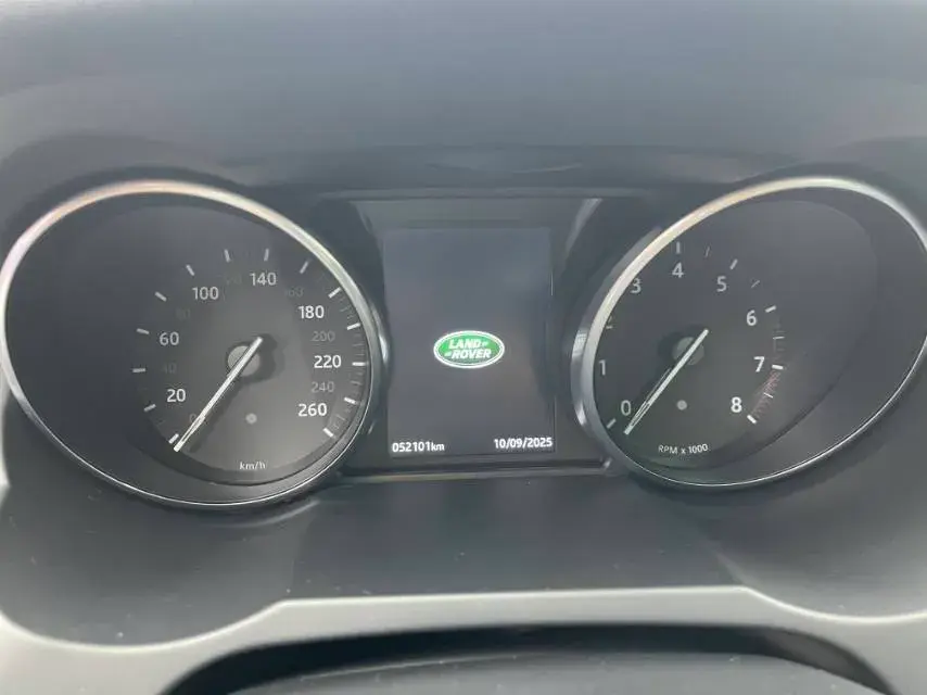 2018 LAND ROVER thumbnail 3