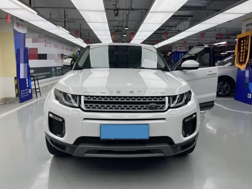 2018 LAND ROVER thumbnail 2