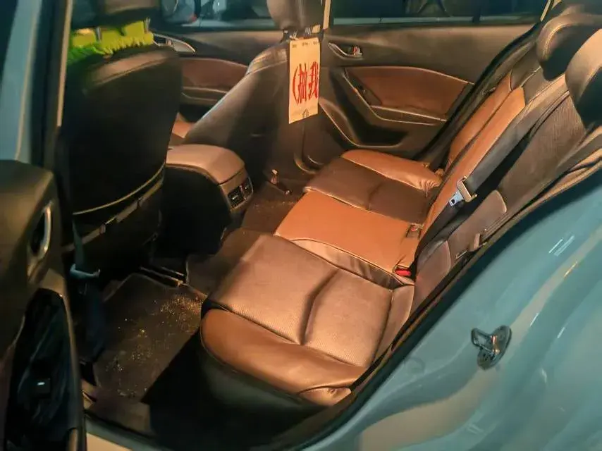 2017 MAZDA 3 thumbnail 3