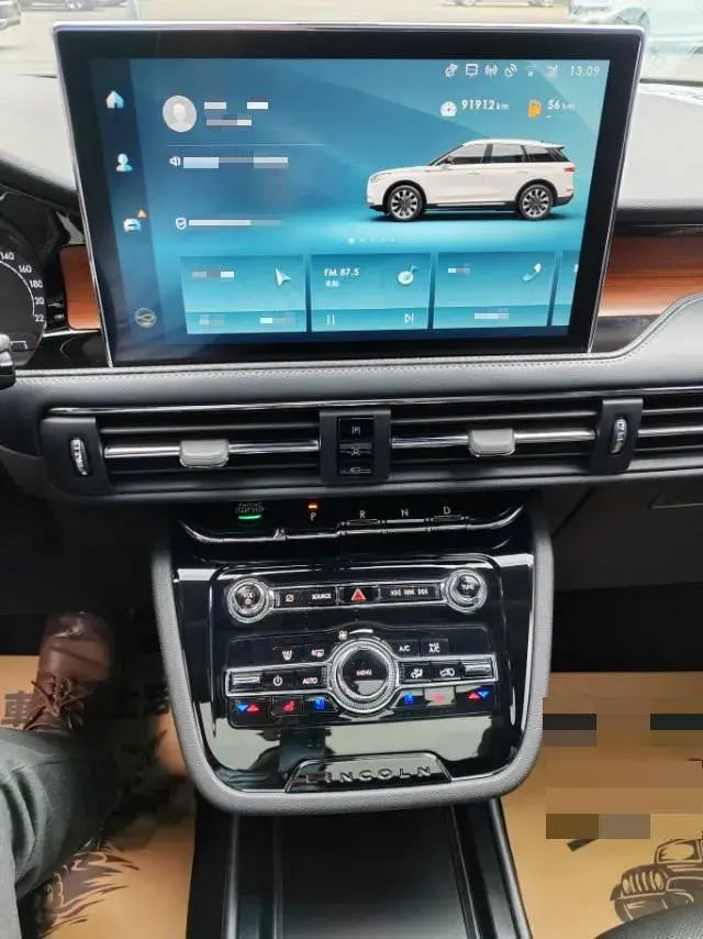 2021 LINCOLN CORSAIR thumbnail 4