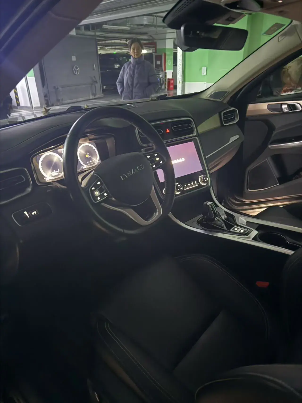 2019 LYNK&CO 01 thumbnail 2