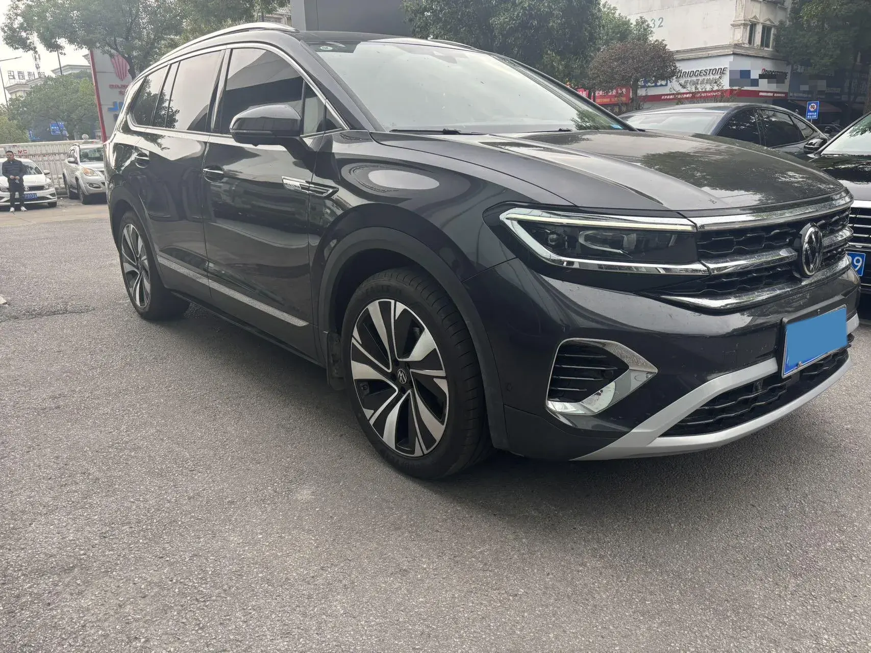 2024 VOLKSWAGEN TALAGON thumbnail 3