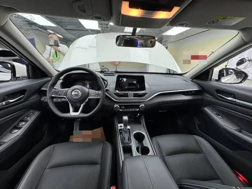 2020 NISSAN TEANA thumbnail 3