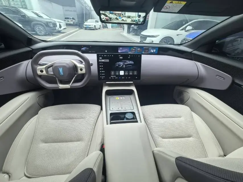 2025 AVATR 12 thumbnail 2