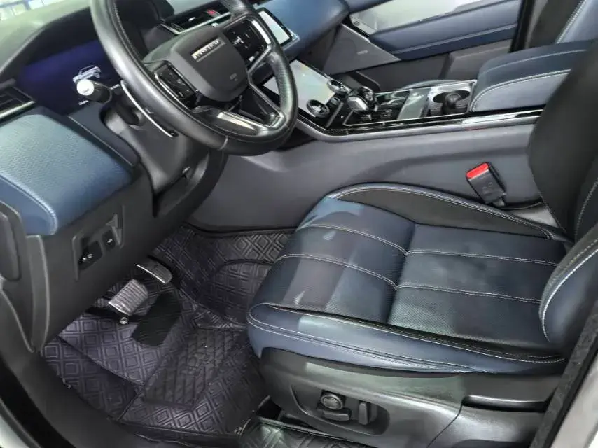 2021 LAND ROVER thumbnail 3