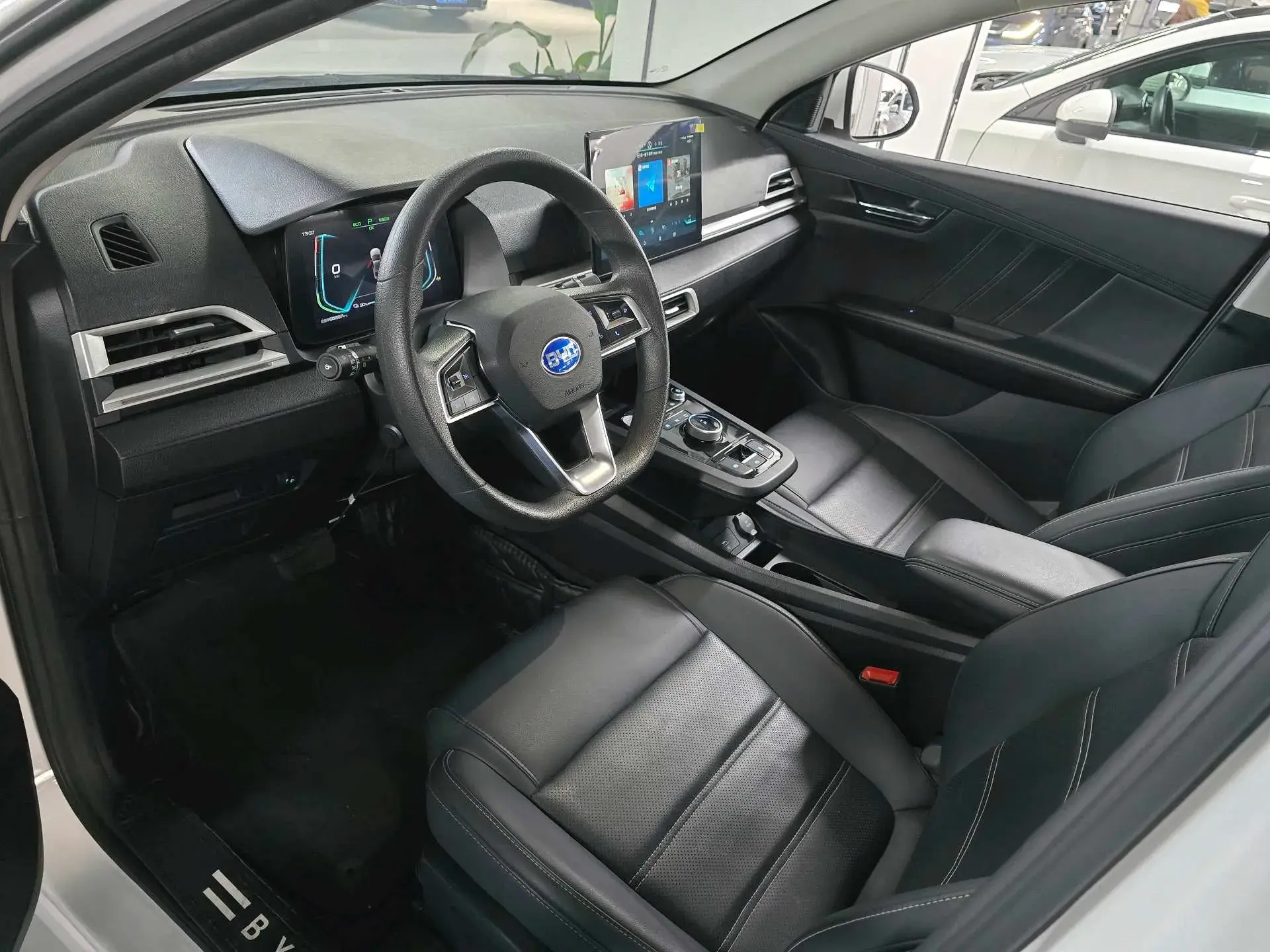 2021 BYD E3 thumbnail 2