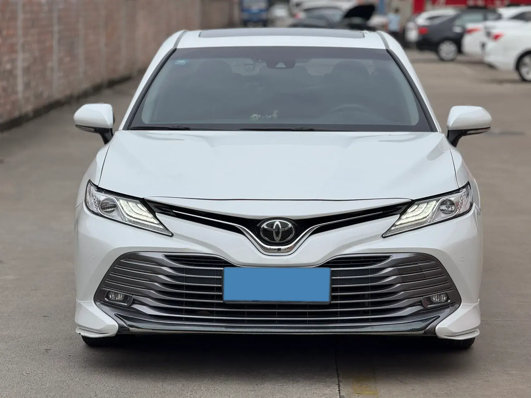 2019 TOYOTA CAMRY thumbnail 2
