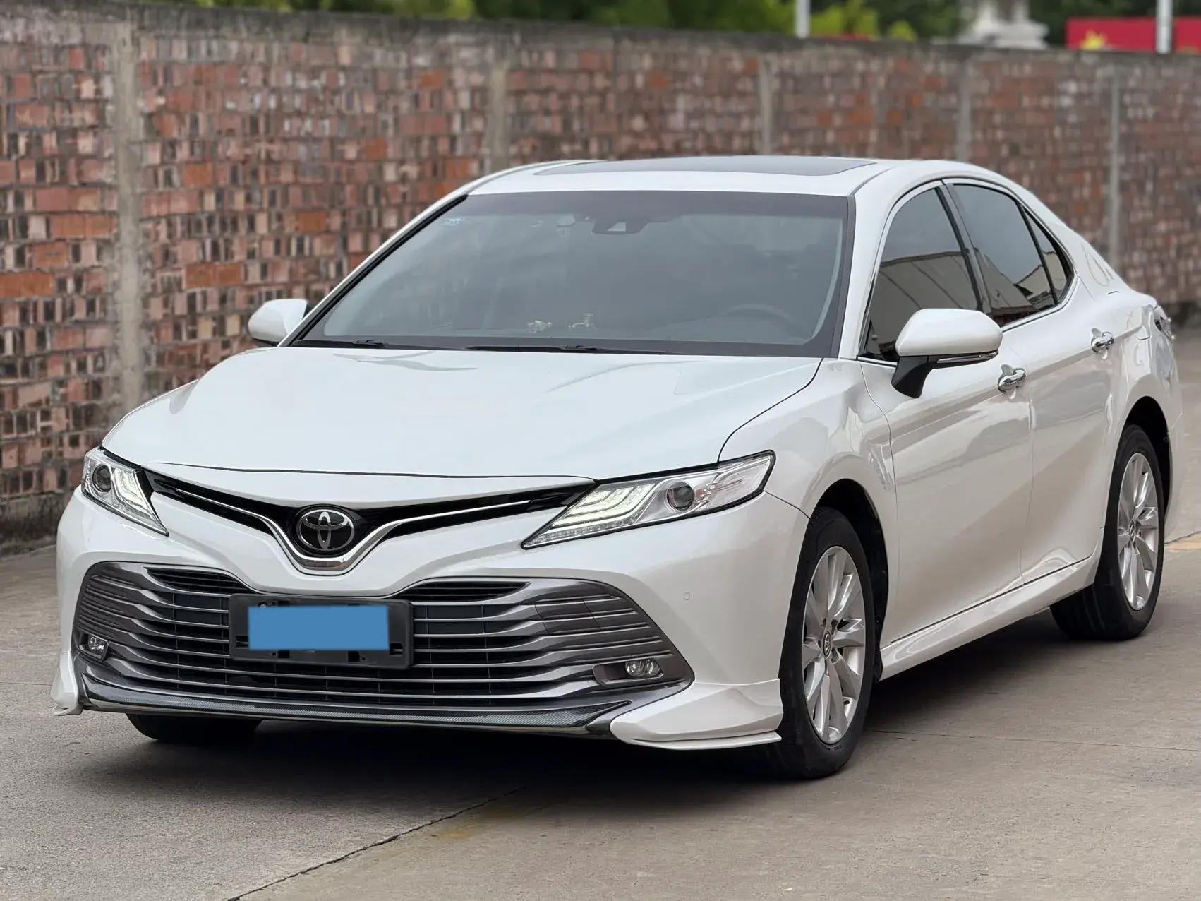 2019 TOYOTA CAMRY view 1