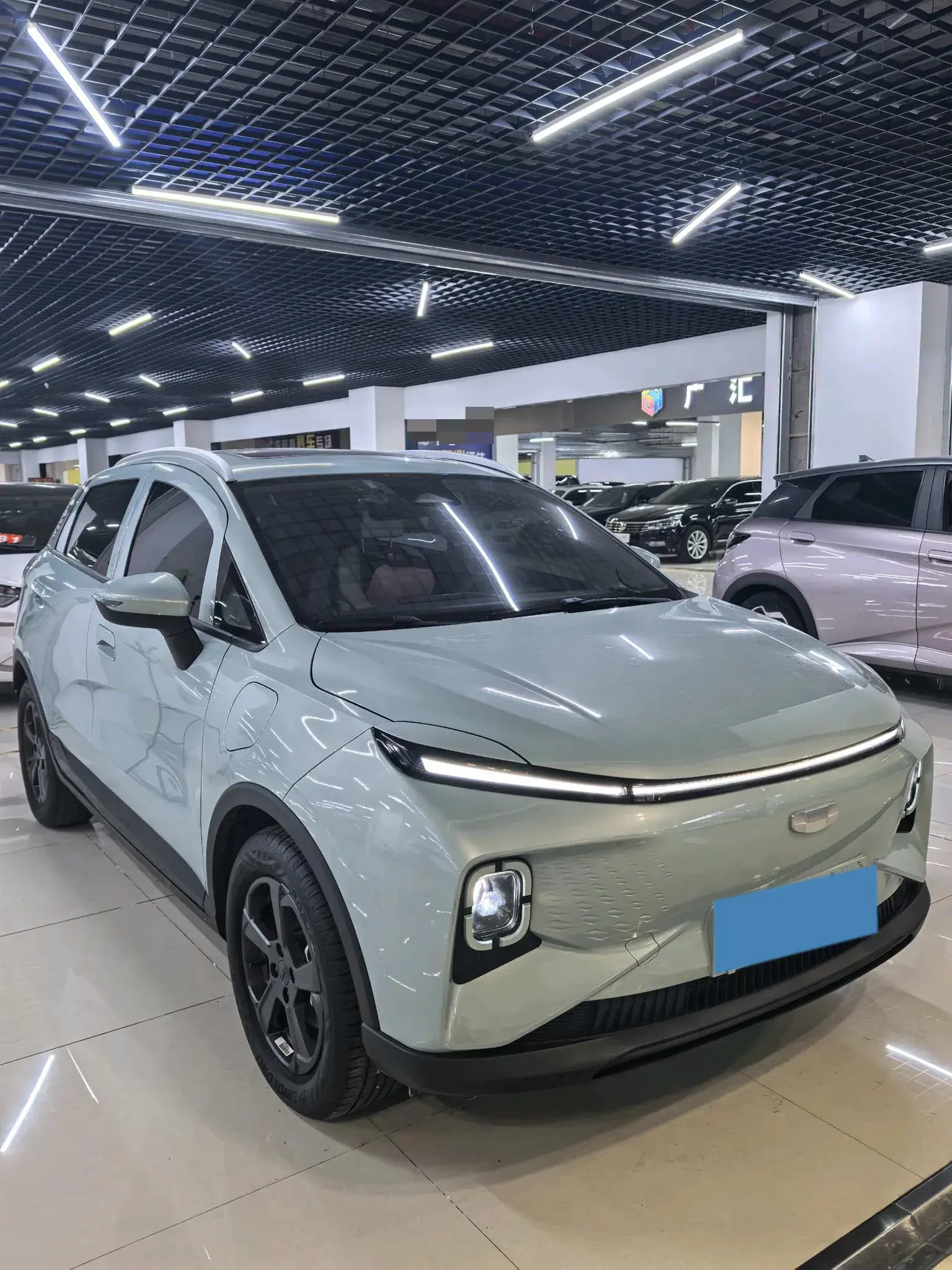 2024 GEOMETRY E thumbnail 3