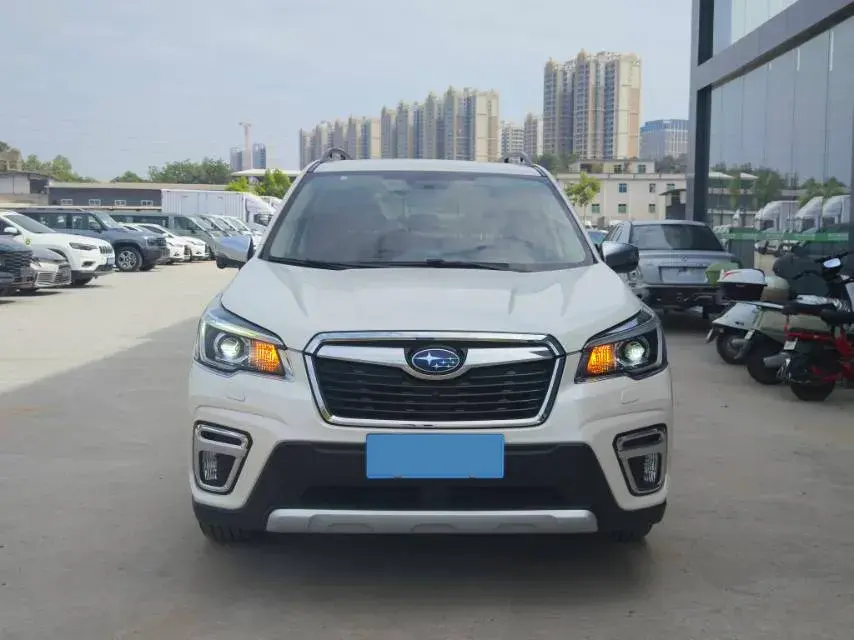 2019 SUBARU FORESTER thumbnail 3