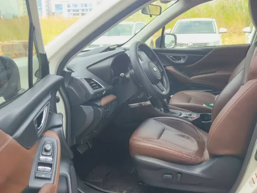 2019 SUBARU FORESTER thumbnail 4