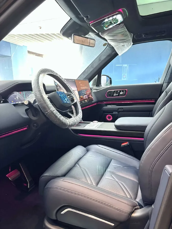 2025 Zeekr 9X 2.0T 279HP L4 1DHT PHEV,autocango,china used car exporter,china ev exporter,chinese used car exporter,chinese used ev exporter