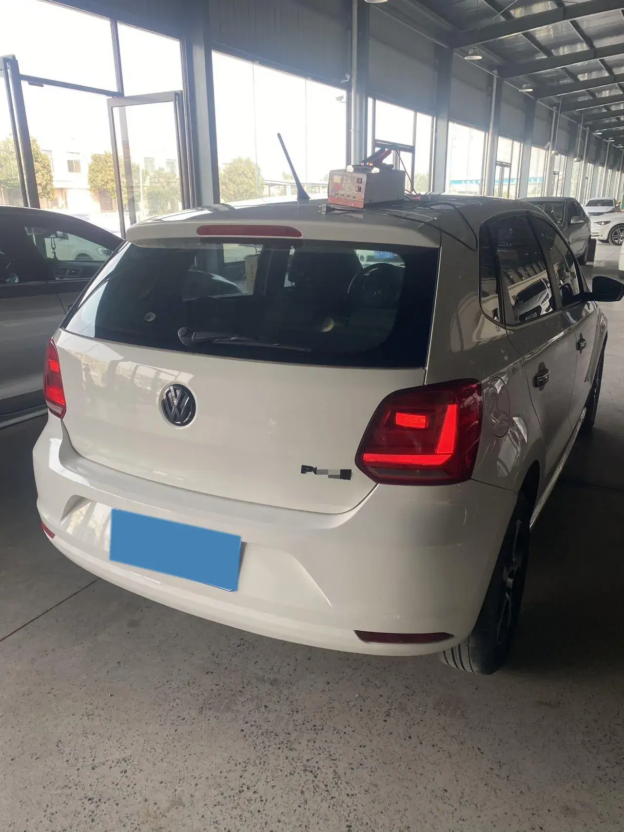 2018 VOLKSWAGEN POLO thumbnail 4