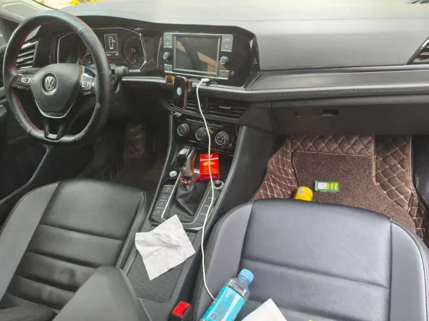 2019 VOLKSWAGEN SAGITAR thumbnail 3