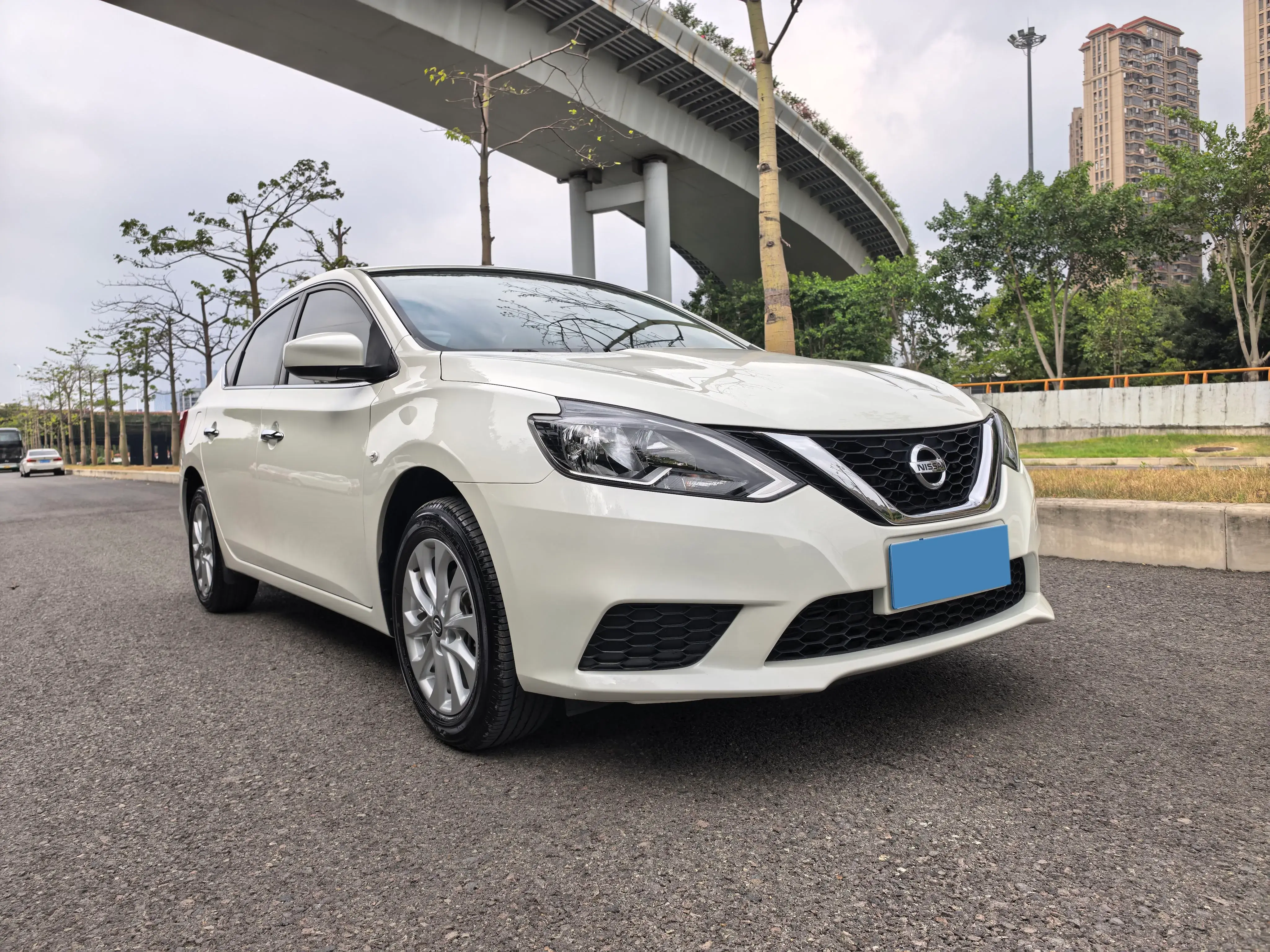 2024 NISSAN SYLPHY thumbnail 3