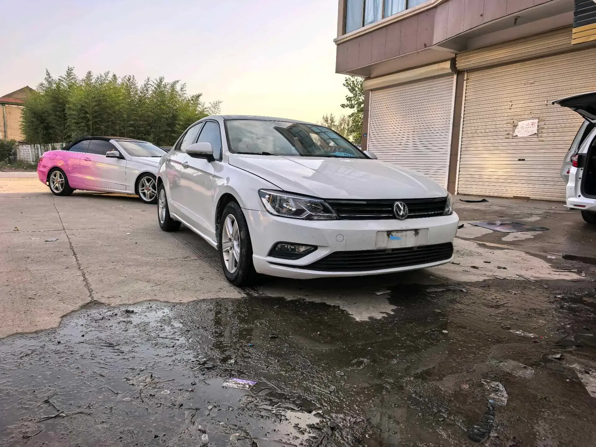 2017 VOLKSWAGEN LAMANDO thumbnail 3