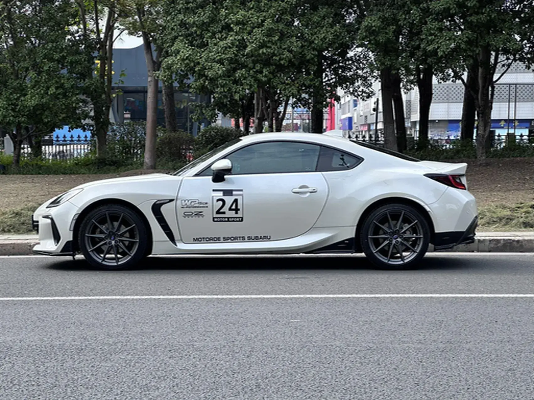 2022 SUBARU BRZ thumbnail 2