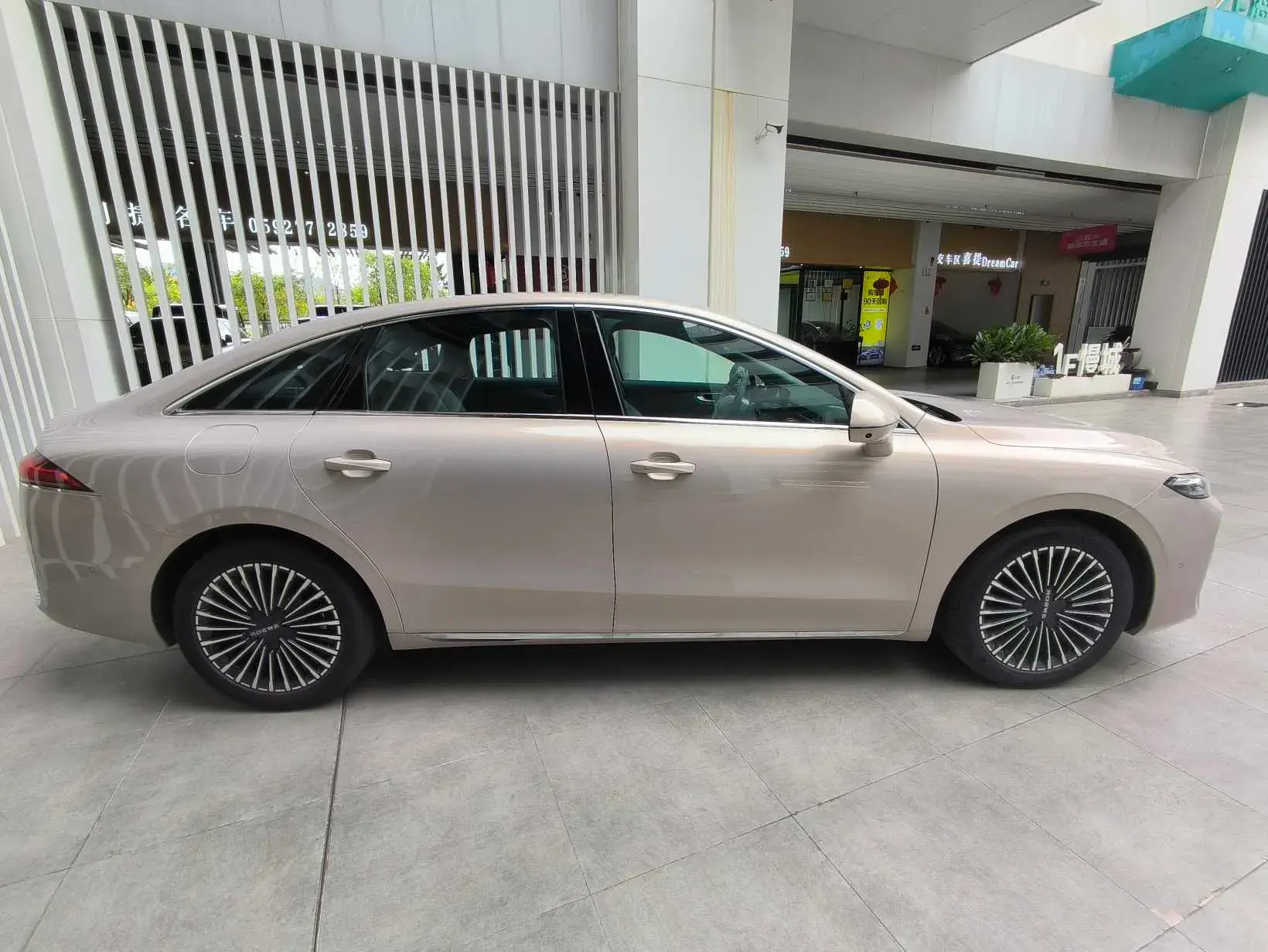 2025 ROEWE M7 thumbnail 3