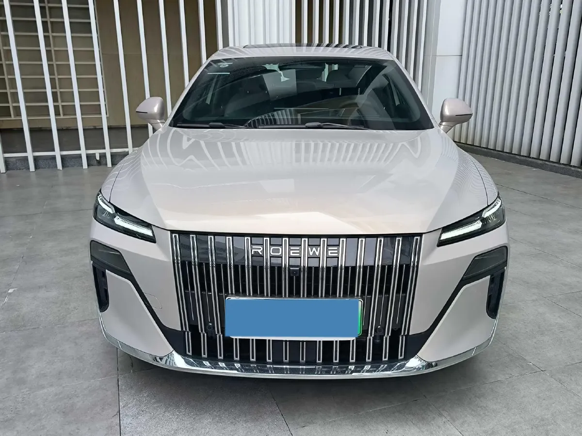 2025 Roewe M7 DMH 1.5L 112HP L4 1DHT PHEV,autocango,china used car exporter,china ev exporter,chinese used car exporter,chinese used ev exporter