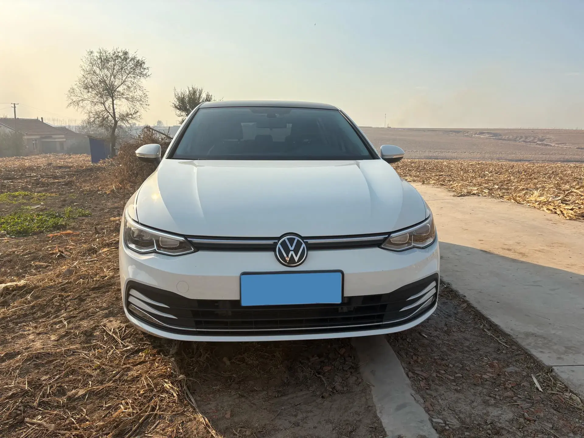 2023 VOLKSWAGEN GOLF thumbnail 2
