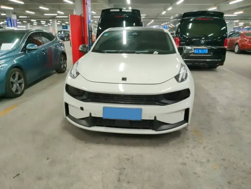 2021 LYNK&CO 03 thumbnail 2