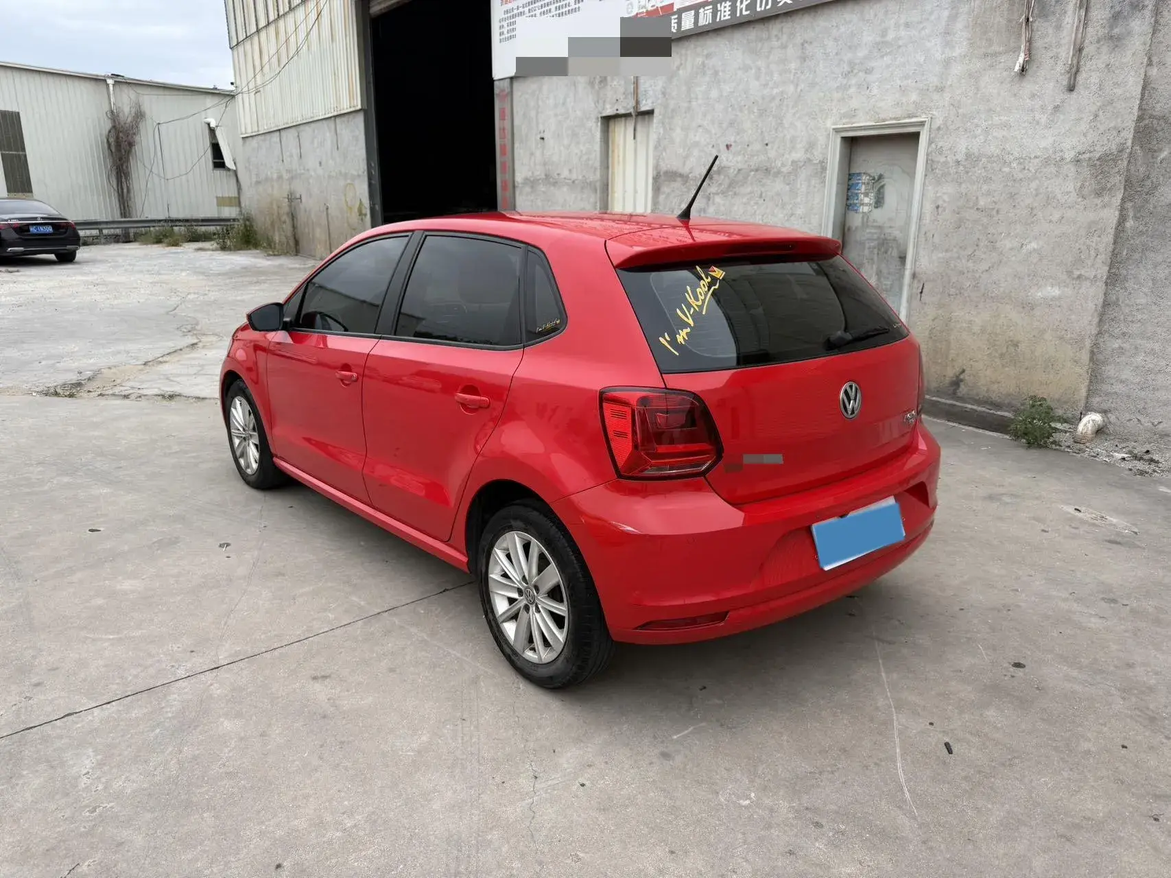 2018 VOLKSWAGEN POLO thumbnail 3