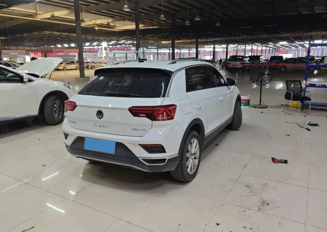 2022 VOLKSWAGEN T-ROC thumbnail 3