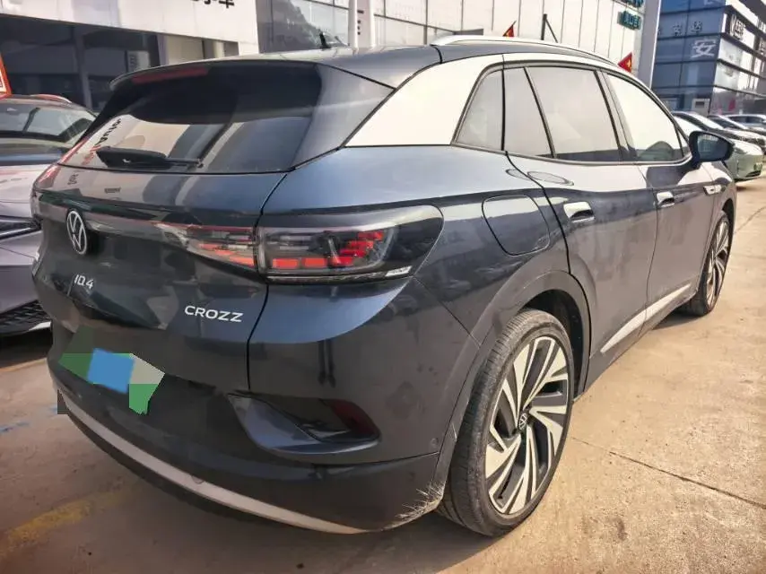 2024 VOLKSWAGEN ID.4 thumbnail 4