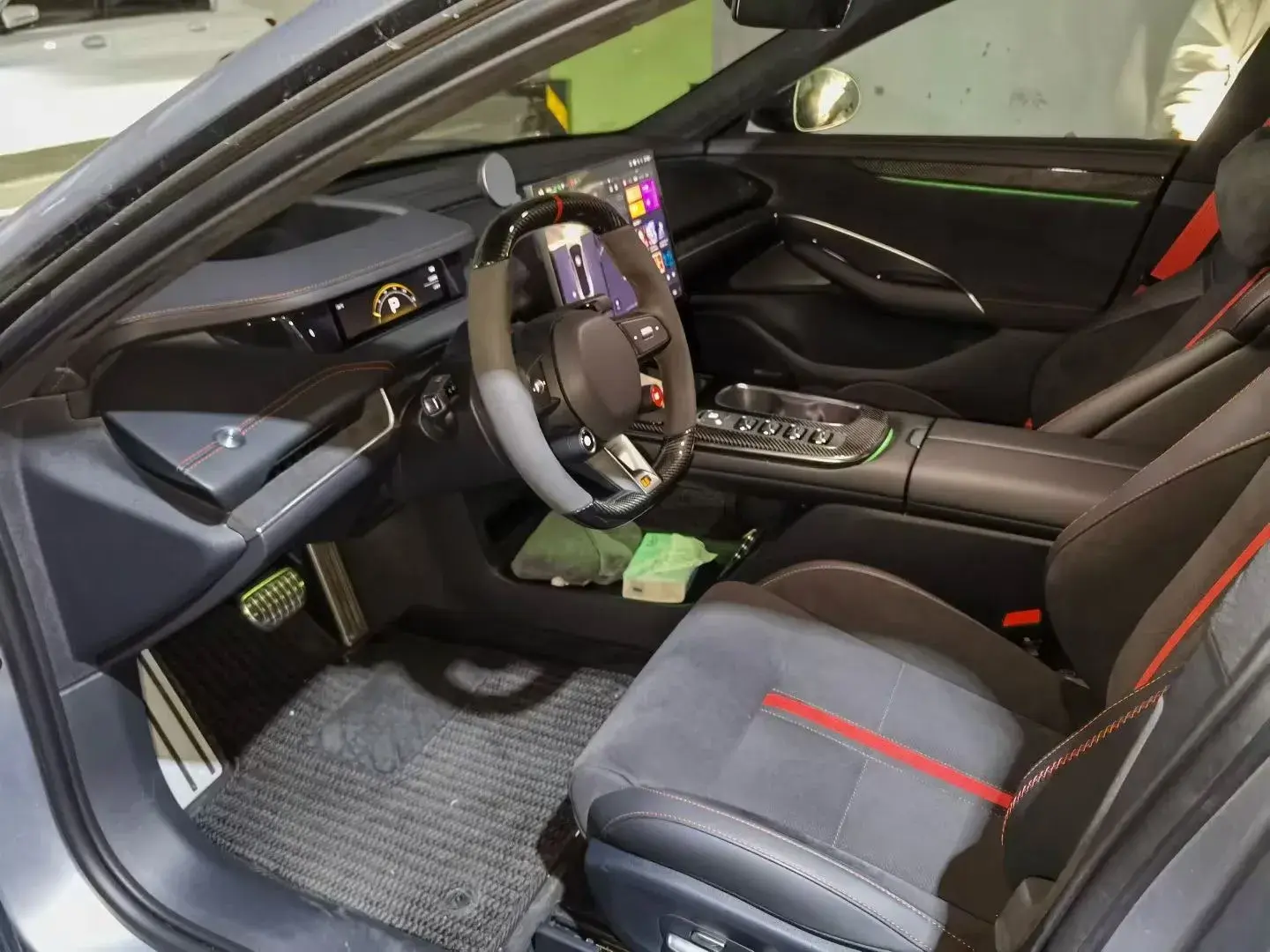 2025 MI SU7 thumbnail 3